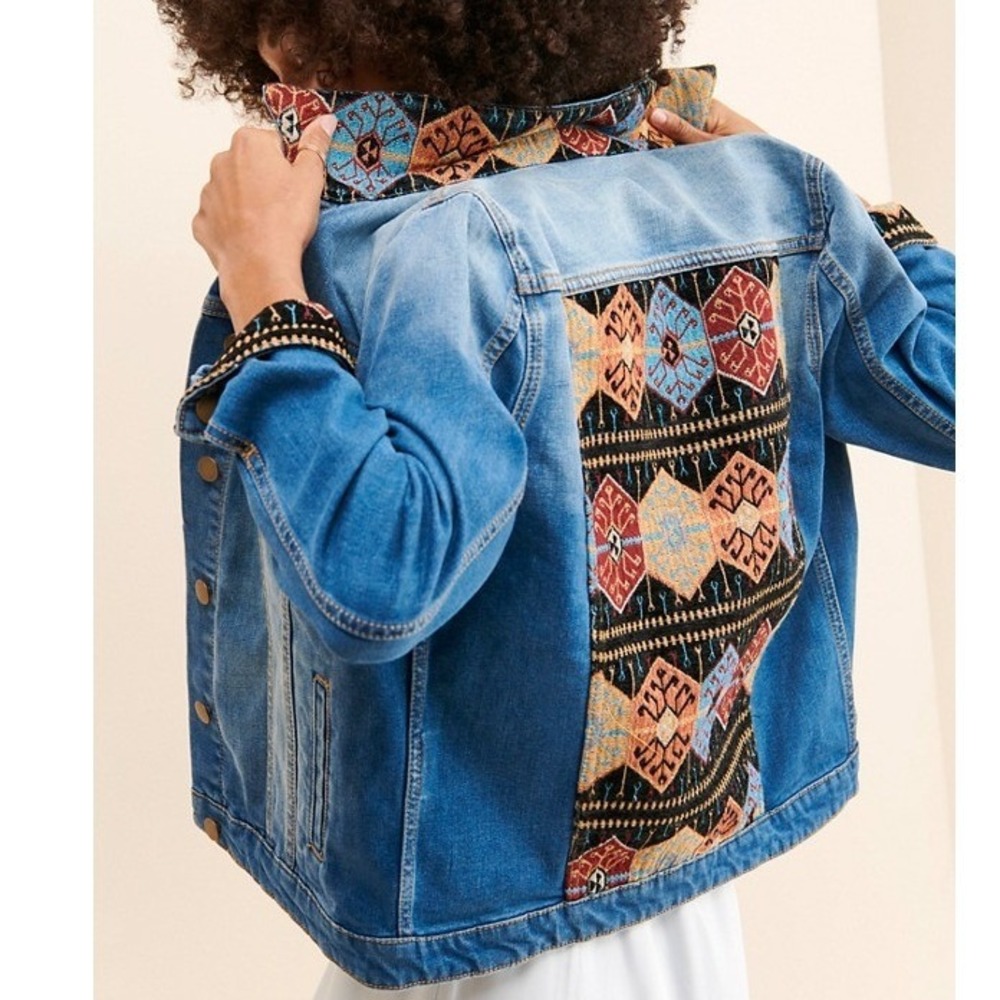 NWT Driftwood Denim Trucker Jacket S Geometric Tapestry Back Kilim Boho